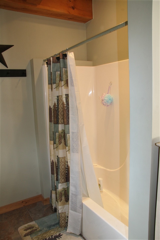 141 Sylvain Road St. Johnsbury, VT 05819 - Photo 12 of 34 Gallery Image 12