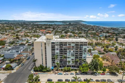 $945,000 | 4944 Cass Street, Unit 1102, San Diego, CA 92109