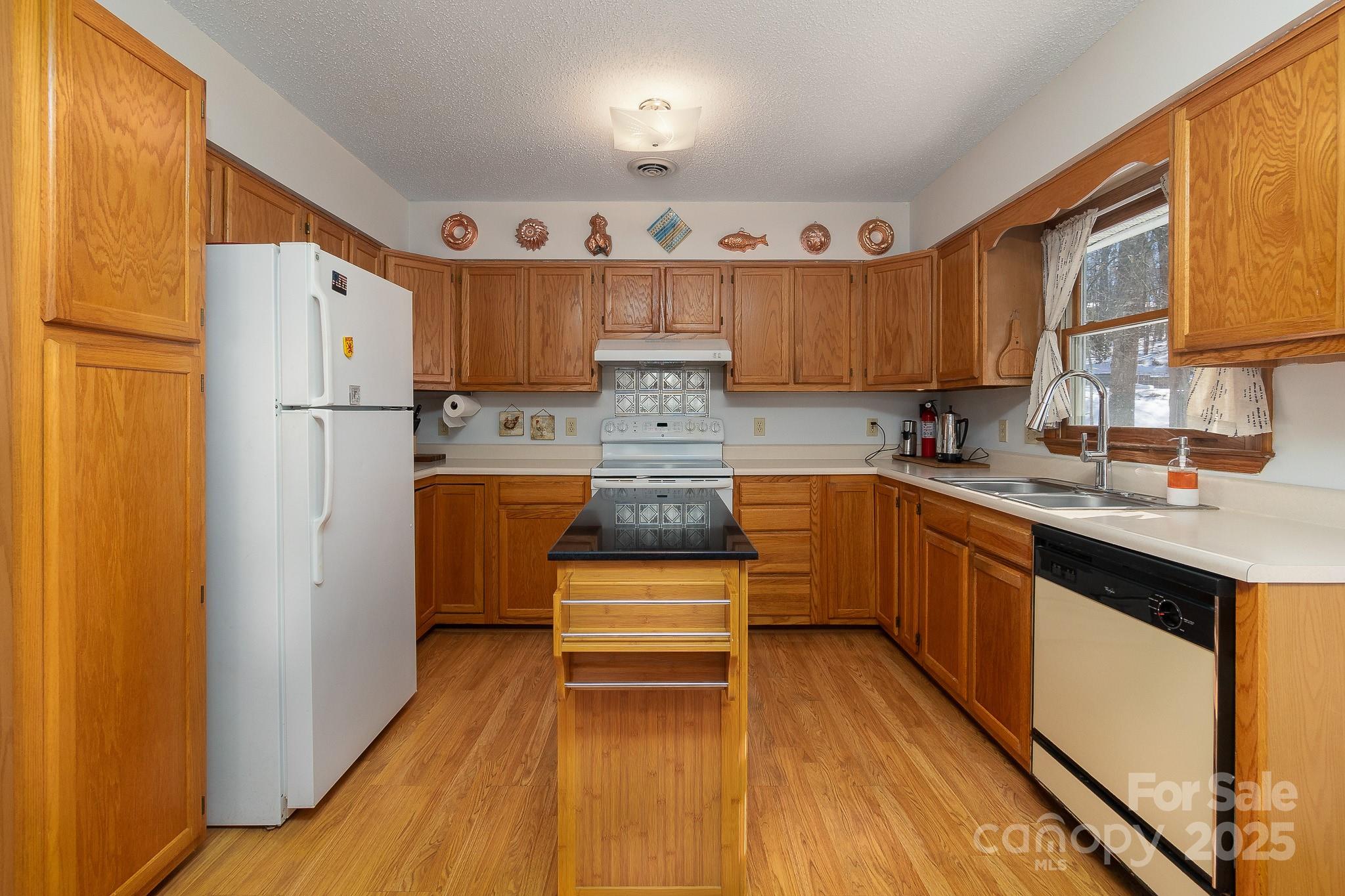 144 Morrison Church Road Franklin, NC 28734 - Photo 8 of 34 Gallery Image 8