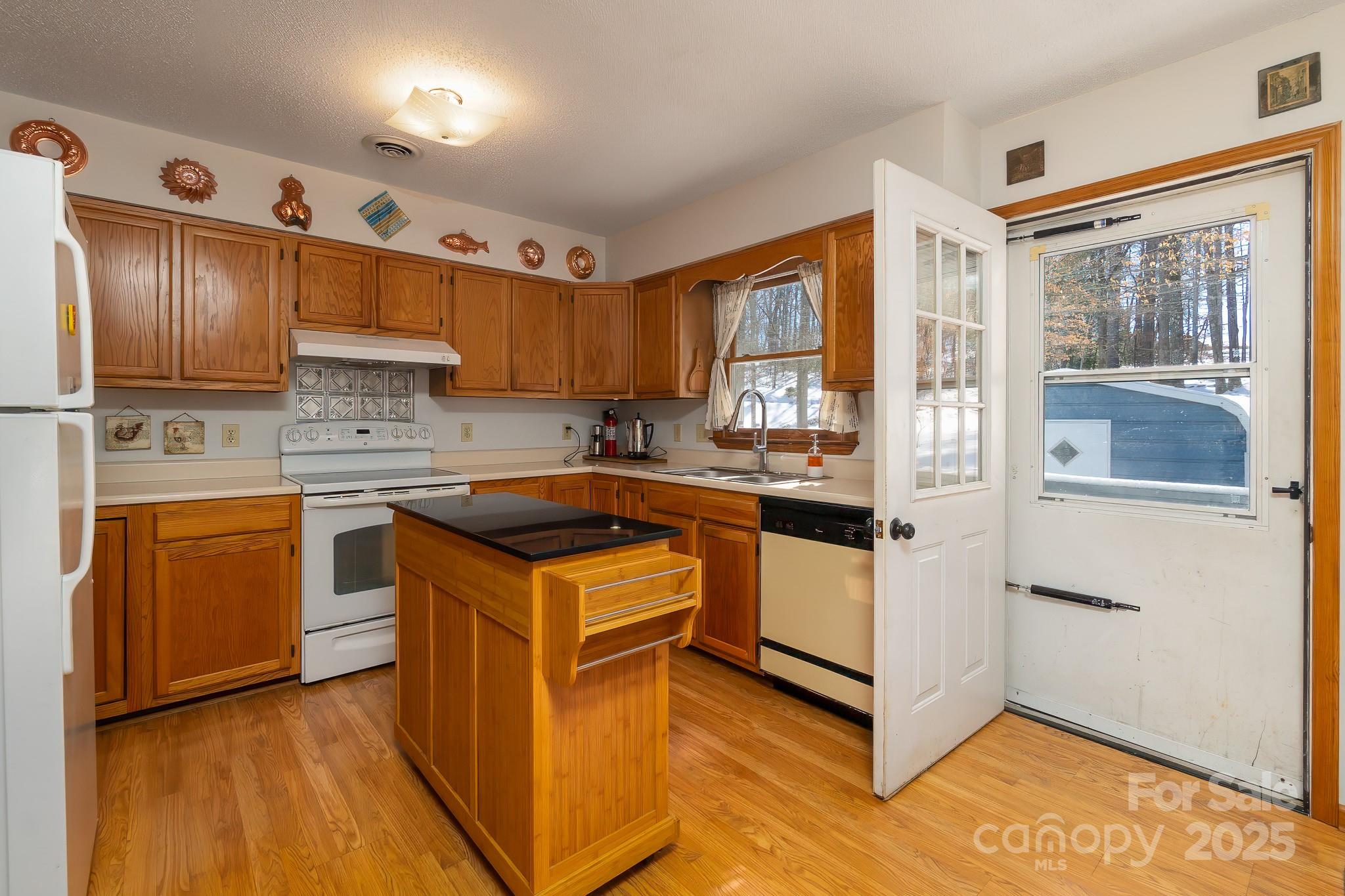 144 Morrison Church Road Franklin, NC 28734 - Photo 10 of 34 Gallery Image 10