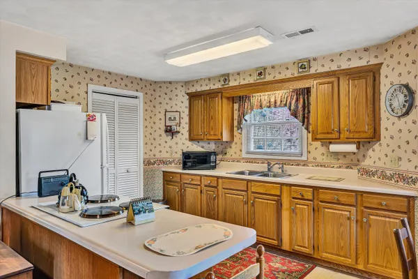 $725,000 | 1505 Ashley Drive, Salem, VA 24153