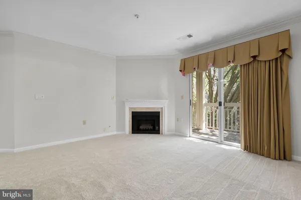 $2,400 | 12915 Alton Square, Unit 213, Herndon, VA 20170
