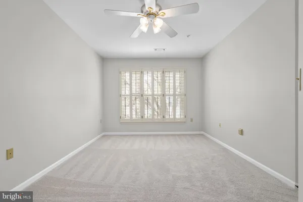 $2,400 | 12915 Alton Square, Unit 213, Herndon, VA 20170