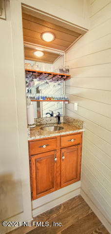 1540 Elmar Road Jacksonville, FL 32226 - Photo 33 of 38 wet bar in rec room