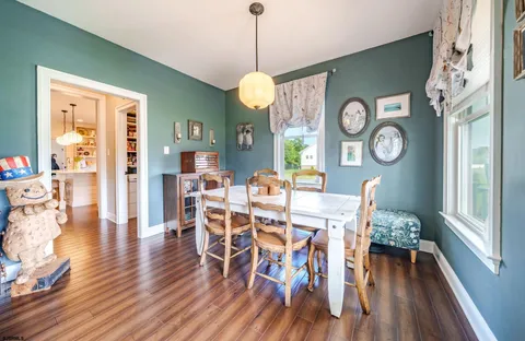 $865,000 | 19 Queen Anne Court, Ocean View, NJ 08230