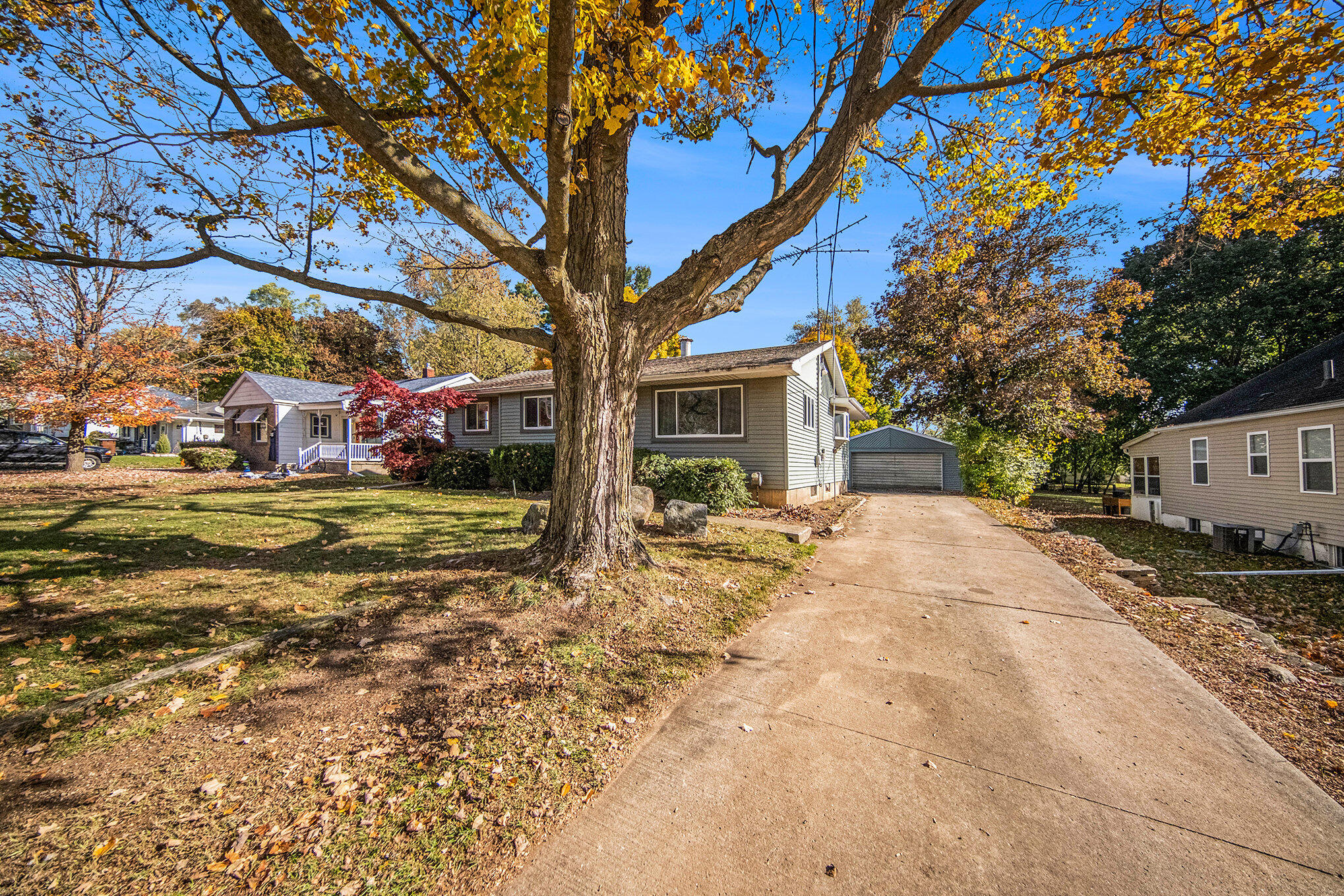 3523 Harding Road Jackson, MI 49203 - Photo 3 of 30 003_sbp_47_777