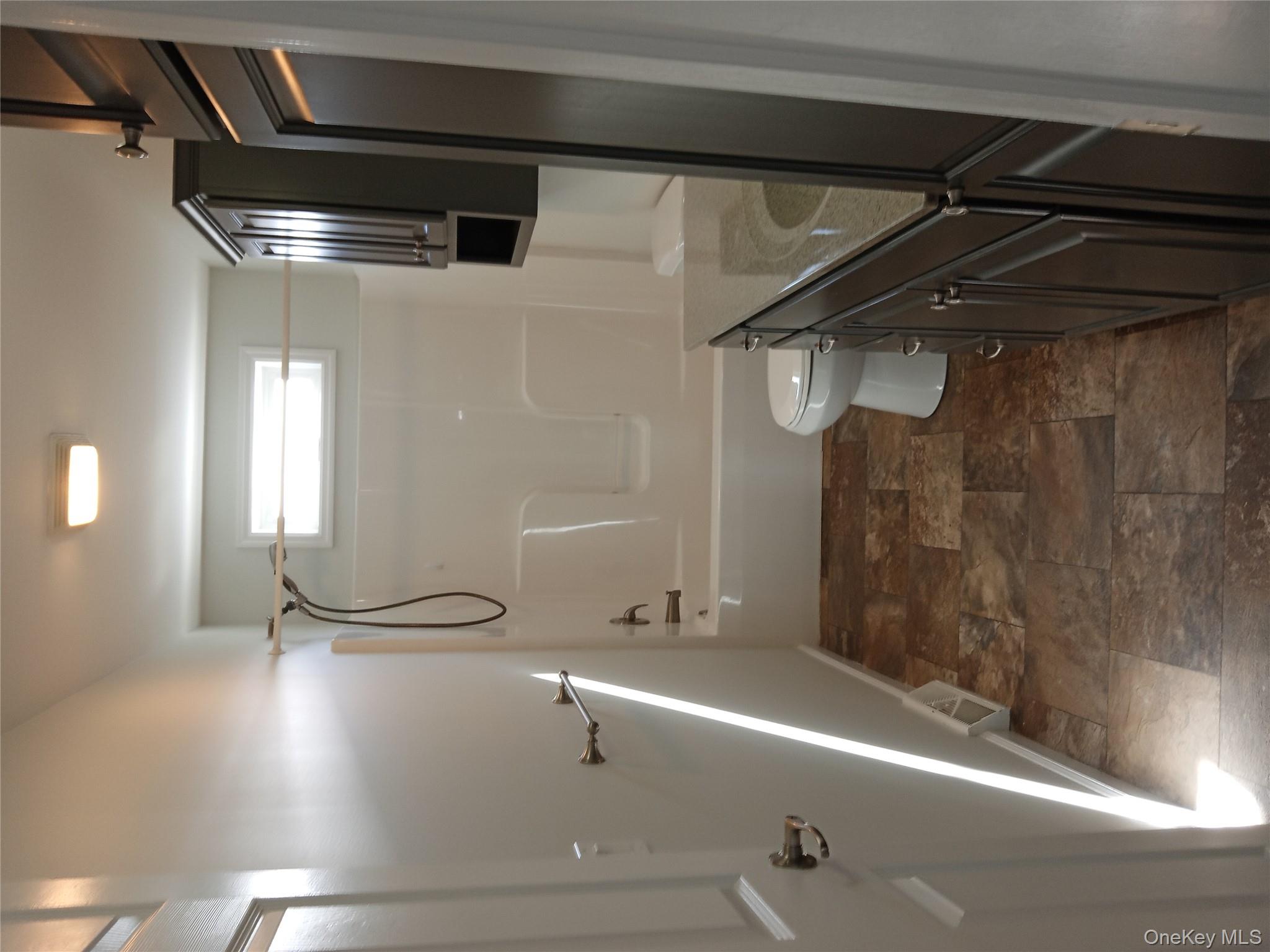 1661-539 Old Country Road, Unit 539 Riverhead, NY 11901 - Photo 15 of 30