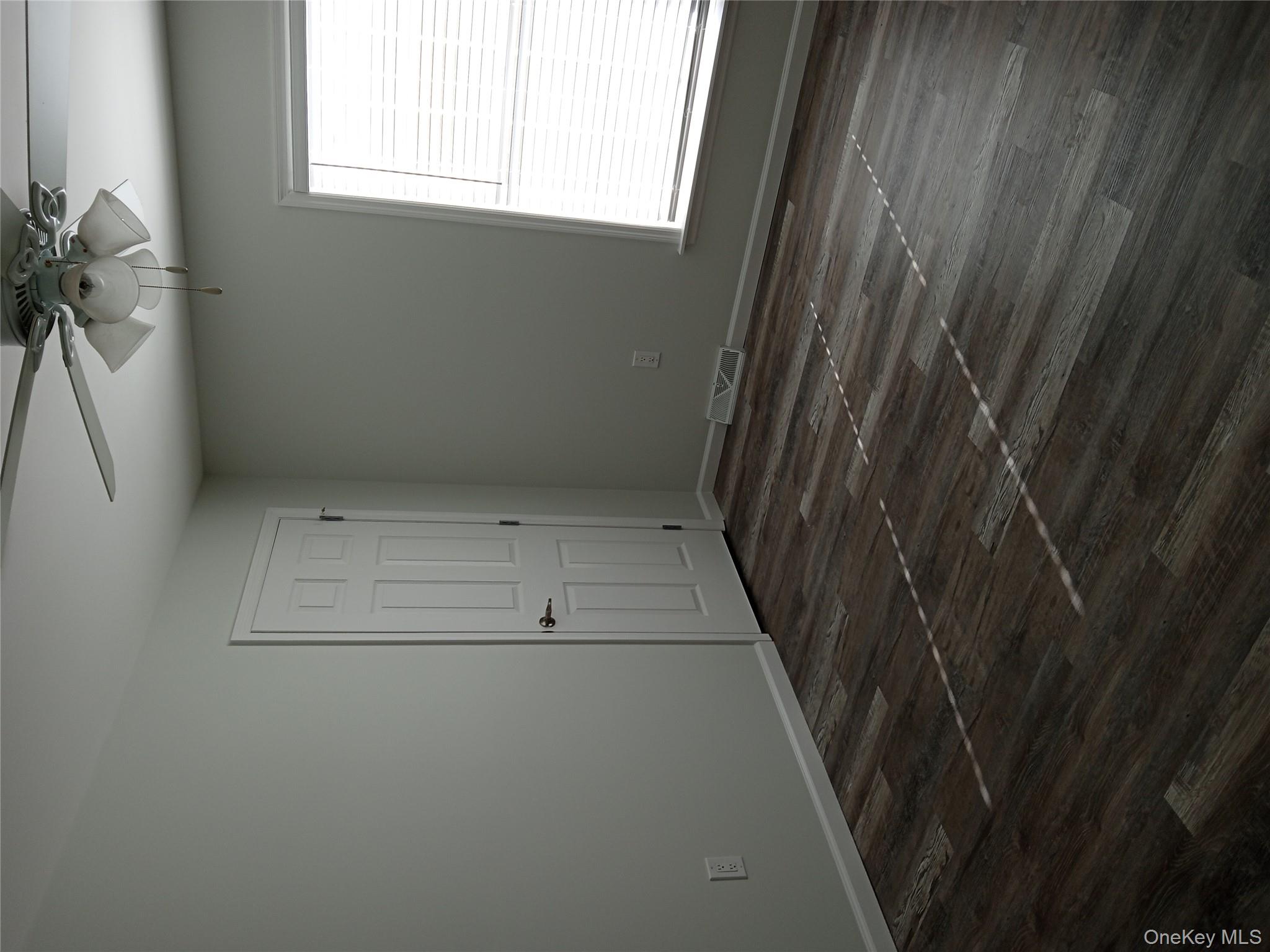 1661-539 Old Country Road, Unit 539 Riverhead, NY 11901 - Photo 16 of 30