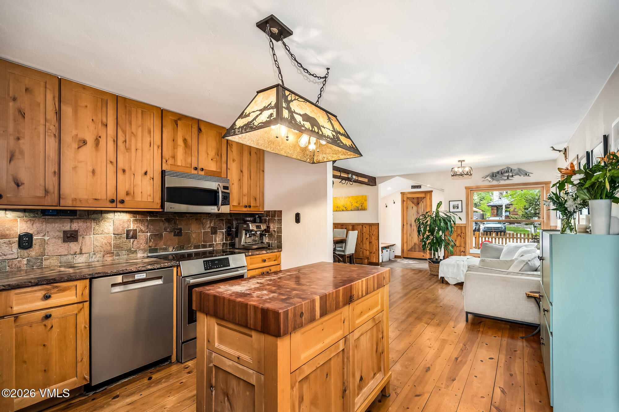541 Main Street Minturn, CO 81645 - Photo 8 of 40 541 Main Street - Kitchen