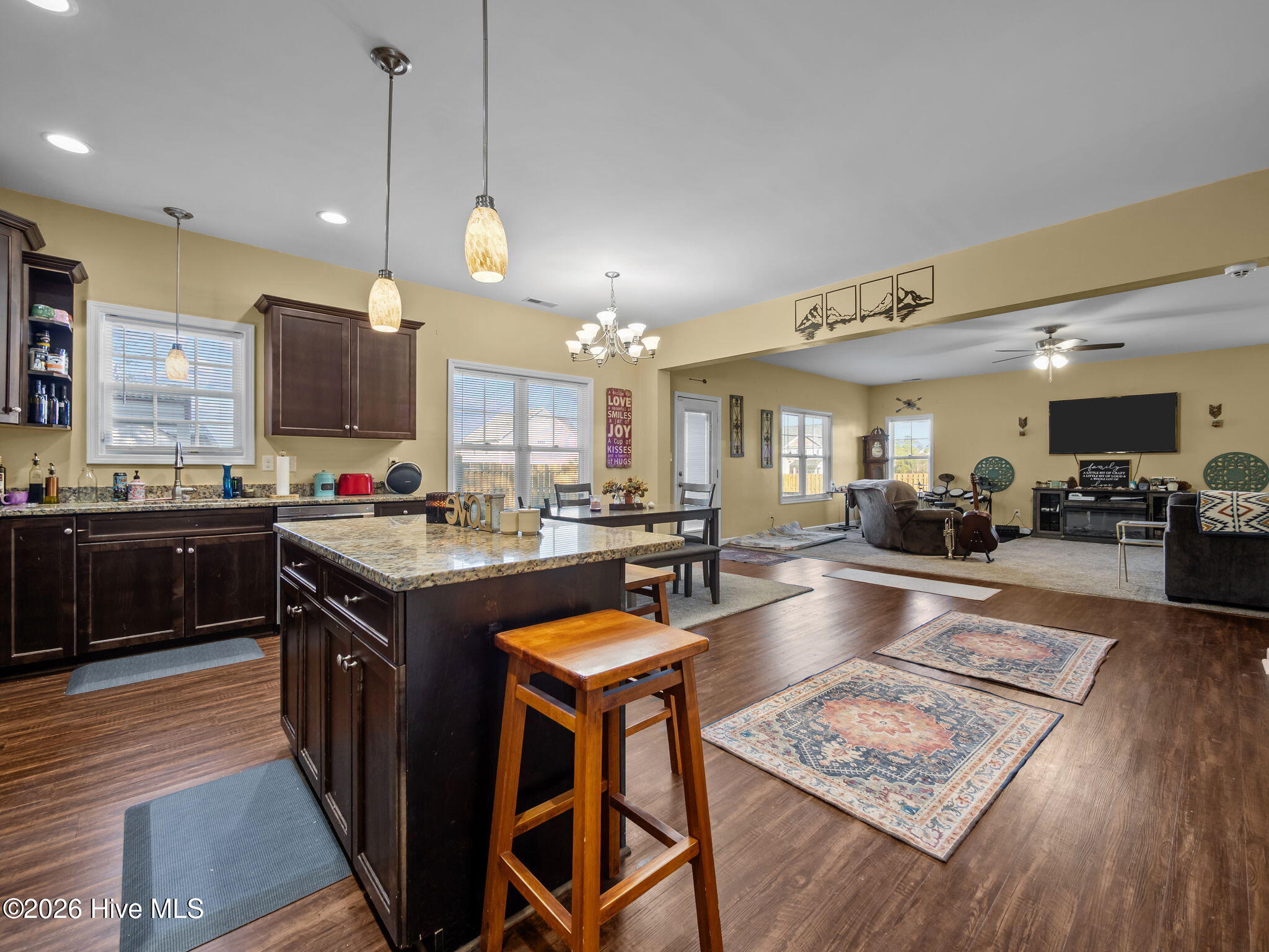 404 Kinroff Drive Hubert, NC 28539 - Photo 22 of 57 Kitchen/Dining/Living