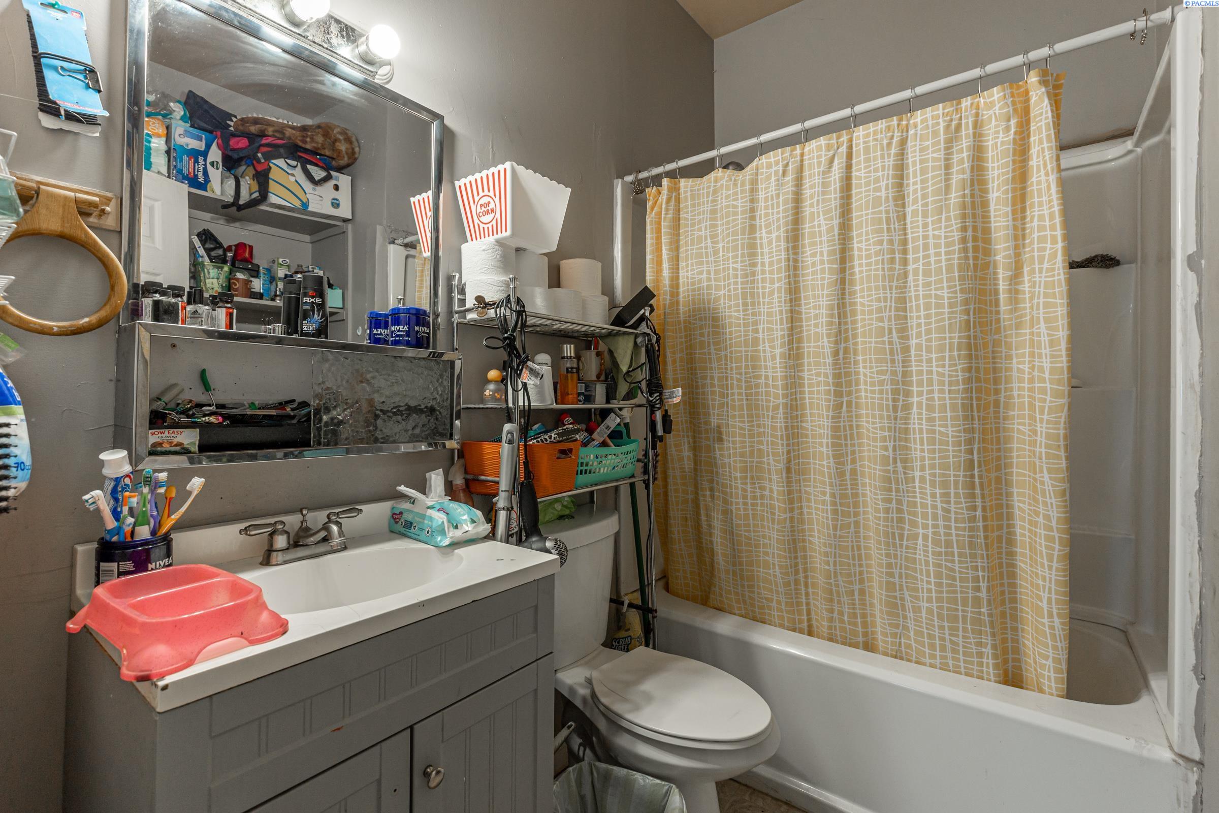 131 Ogle Road Grandview, WA 98930 - Photo 13 of 39 Gallery Image 13