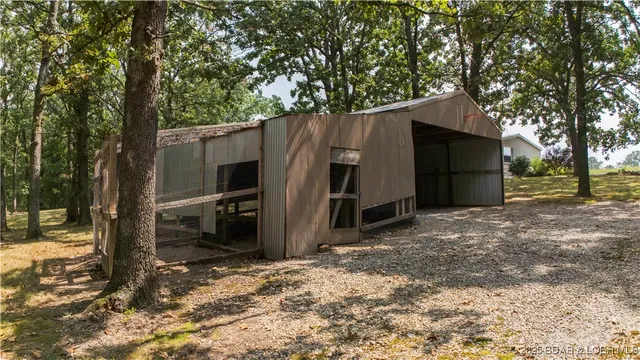 $482,000 | 34801 Drennon Chapel Drive, Edwards, MO 65326