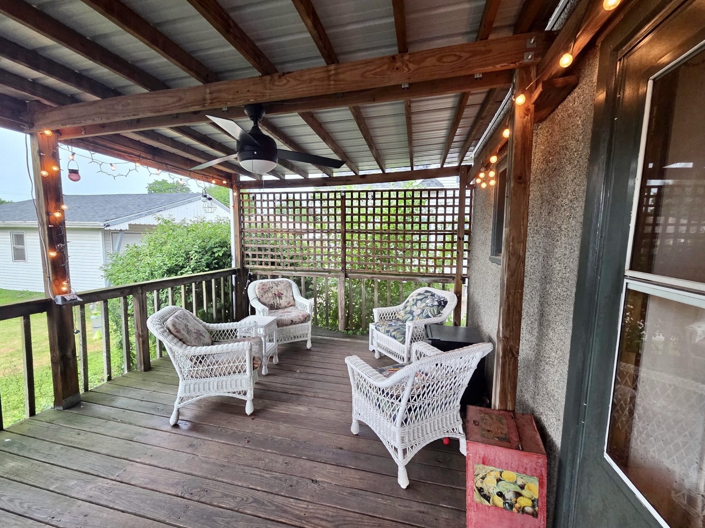 2021 7th Street Peru, IL 61354 - Photo 11 of 18 a view of chairs in balcony with wooden floor