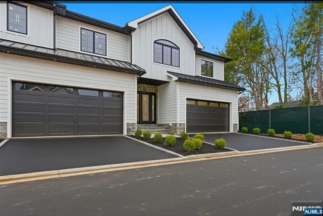 $1,890,000 | 5 Cedar Court, Demarest, NJ 07627