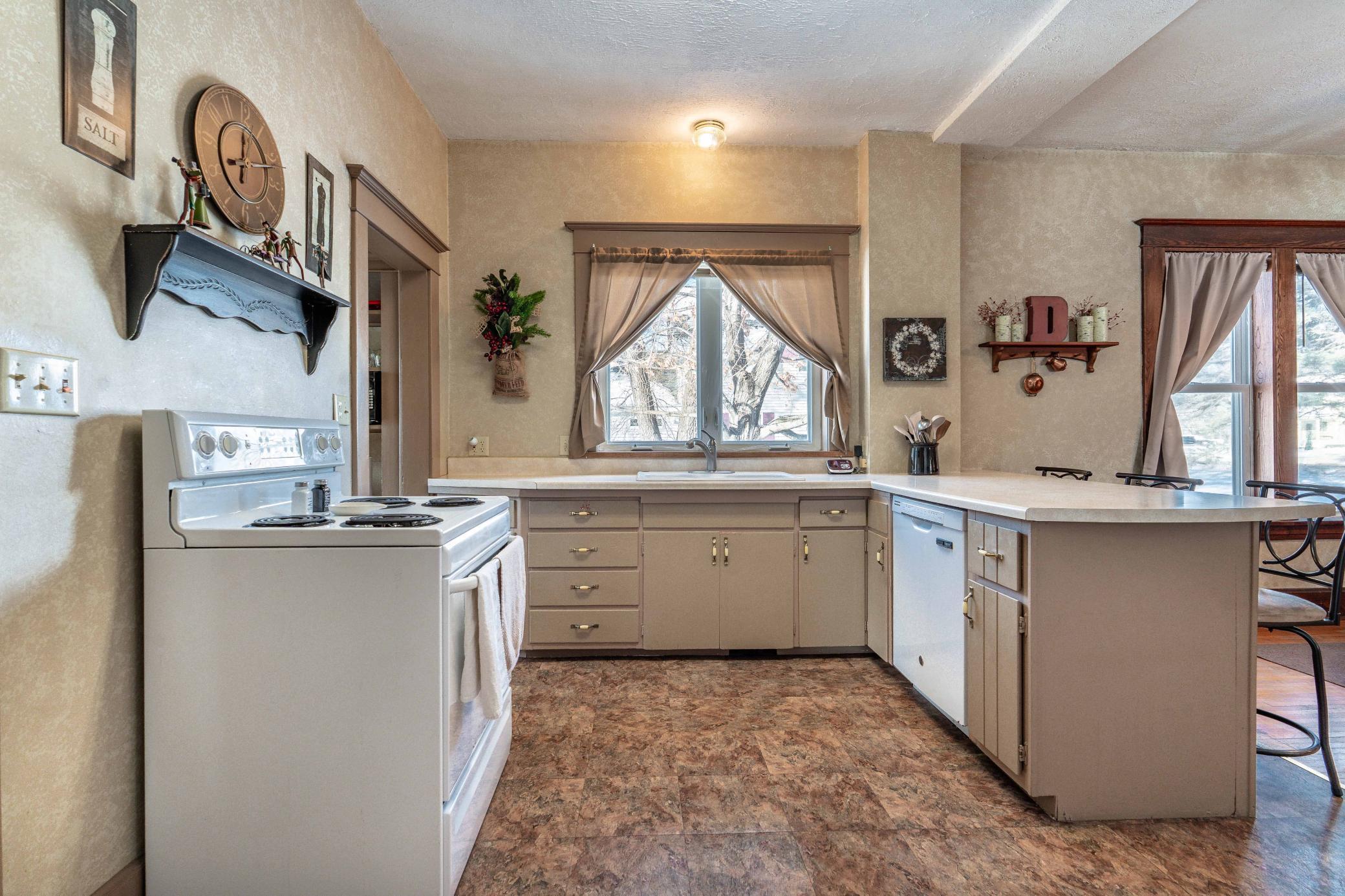 310 Douglas Avenue Henning, MN 56551 - Photo 26 of 63