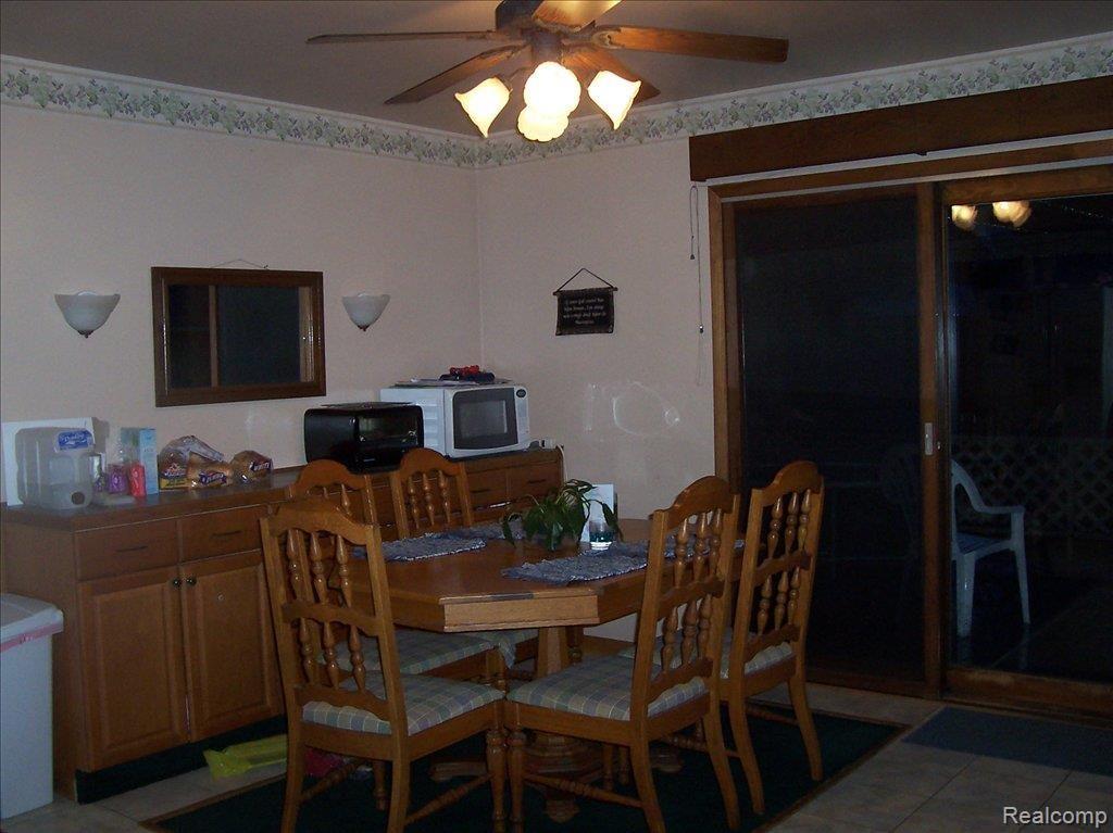 9084 Riverside Drive Brighton, MI 48116 - Photo 3 of 7 100_1253.JPG
