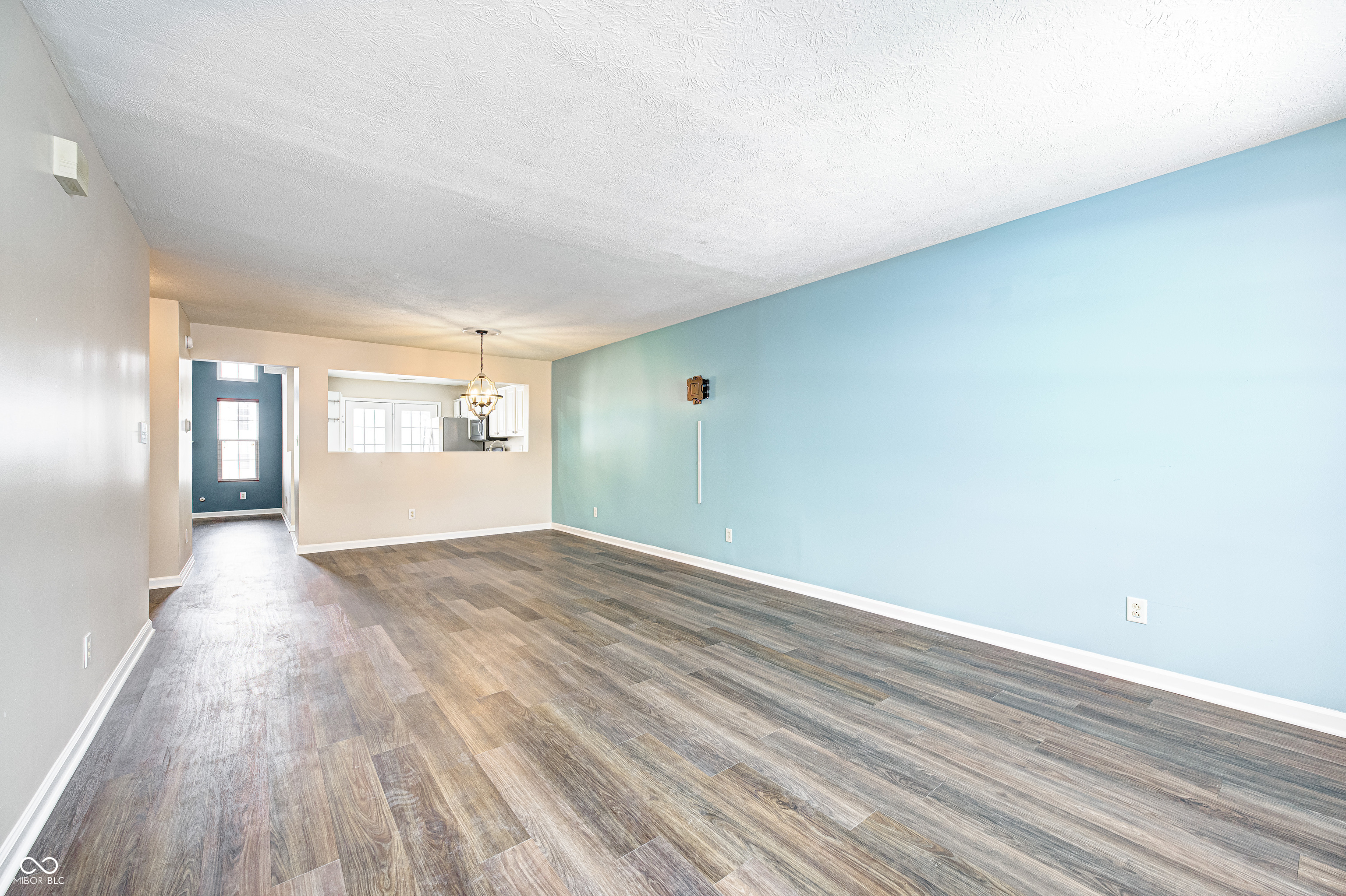 12673 Ladson Street Fishers, IN 46038 - Photo 3 of 44