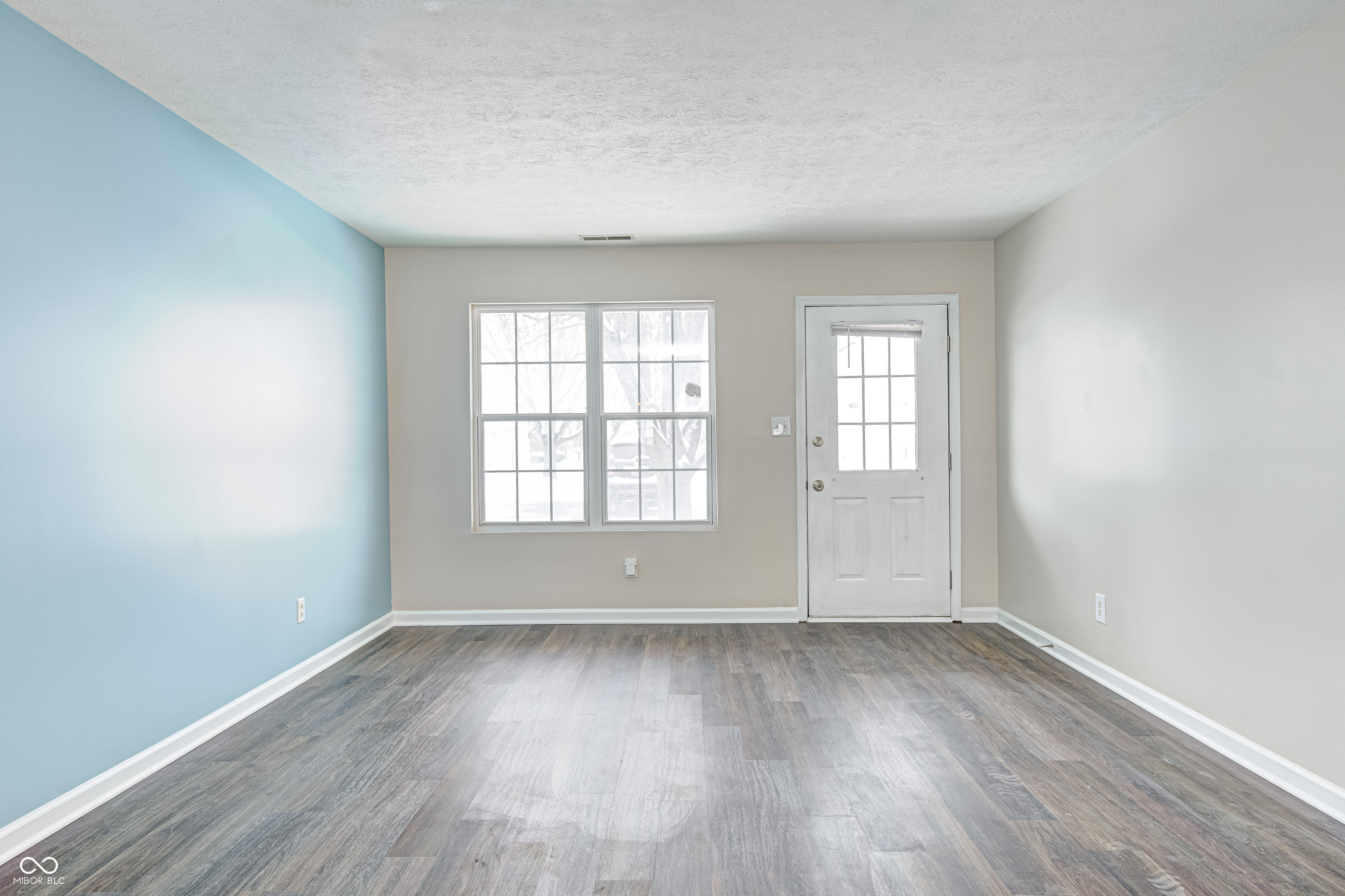 12673 Ladson Street Fishers, IN 46038 - Photo 4 of 44