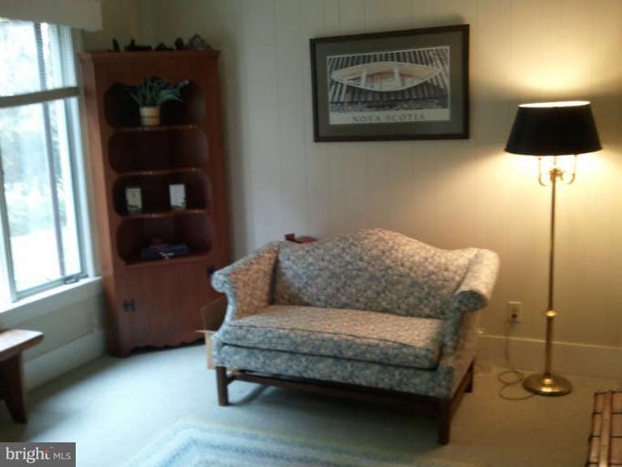 6047 Leeds Manor Road Hume, VA 22639 - Photo 14 of 24 Sitting room