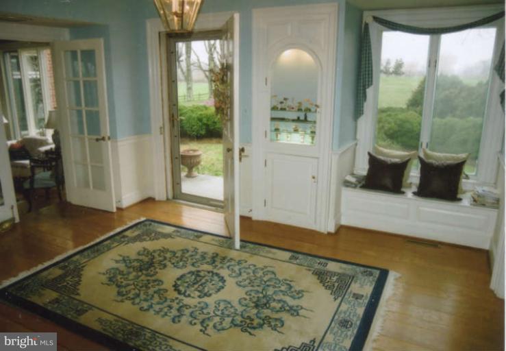 6047 Leeds Manor Road Hume, VA 22639 - Photo 6 of 24 Foyer