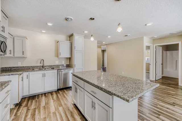 $704,900 | 6110 Lakeland Avenue North, Crystal, MN 55428