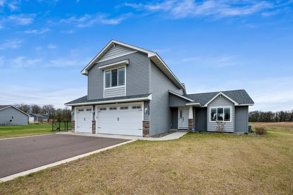$524,900 | 15304 290th Avenue Northwest, Zimmerman, MN 55398