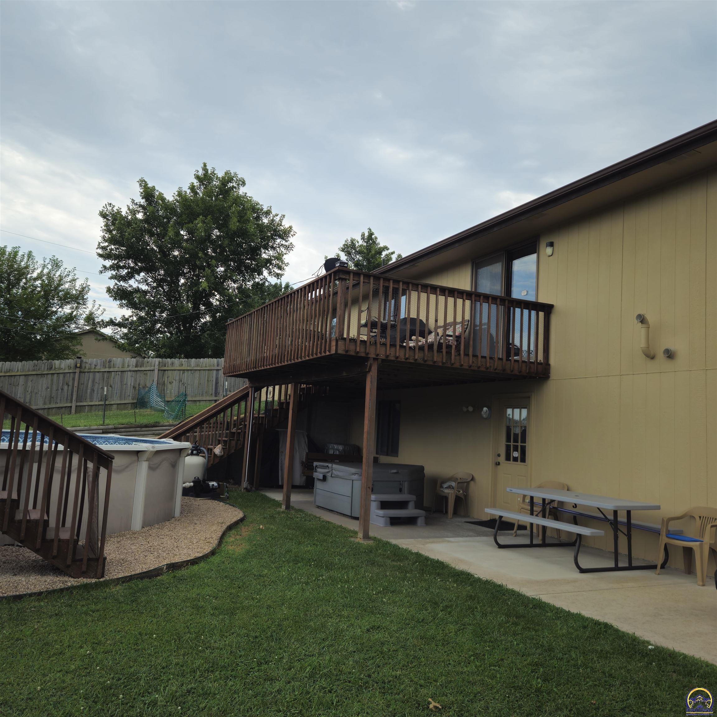 5334 Northwest Rochester Road Topeka, KS 66617 - Photo 18 of 21