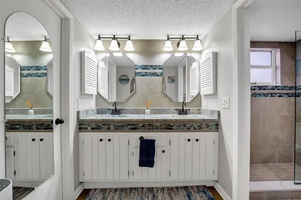 $174,000 | 10104 Village Drive, Unit 4, Lake Wales, FL 33898