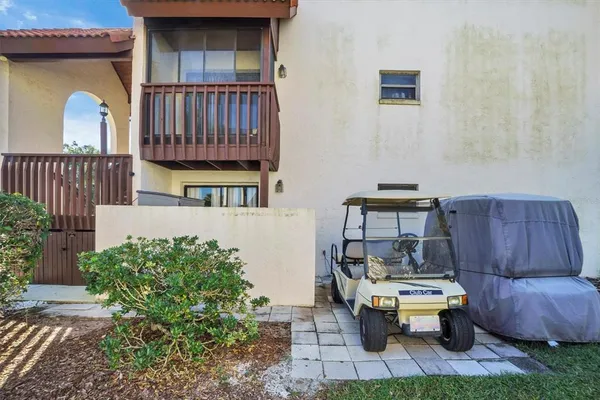 $174,000 | 10104 Village Drive, Unit 4, Lake Wales, FL 33898