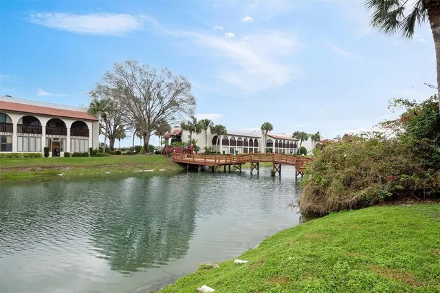 $174,000 | 10104 Village Drive, Unit 4, Lake Wales, FL 33898