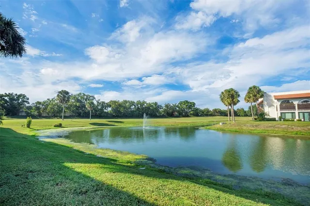 $174,000 | 10104 Village Drive, Unit 4, Lake Wales, FL 33898