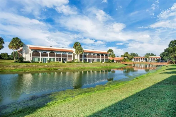 $174,000 | 10104 Village Drive, Unit 4, Lake Wales, FL 33898