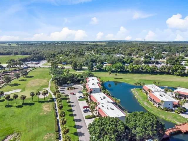 $174,000 | 10104 Village Drive, Unit 4, Lake Wales, FL 33898