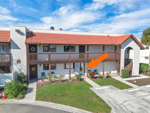 $174,000 | 10104 Village Drive, Unit 4, Lake Wales, FL 33898