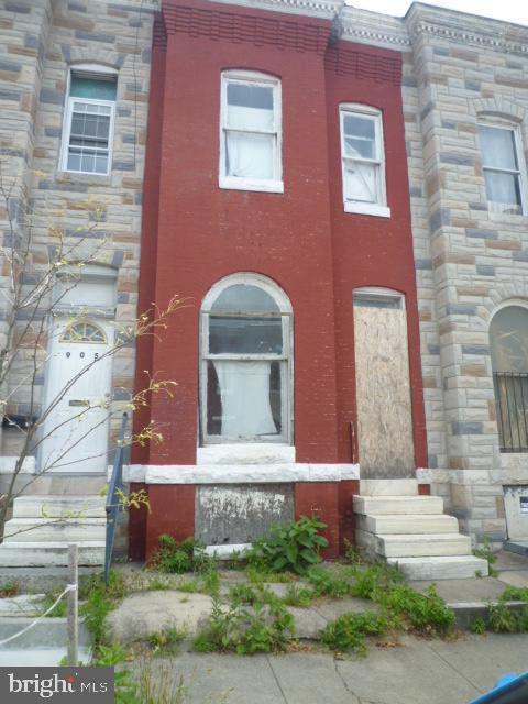 903 Appleton Street Baltimore, MD 21217 - Photo 2 of 10 Front