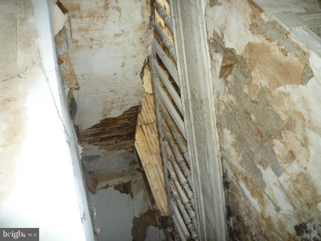 903 Appleton Street Baltimore, MD 21217 - Photo 9 of 10 Interior