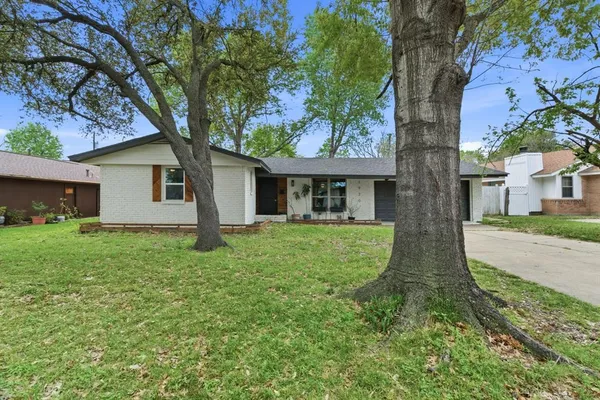 $385,000 | 1920 Canterbury Street, Irving, TX 75062