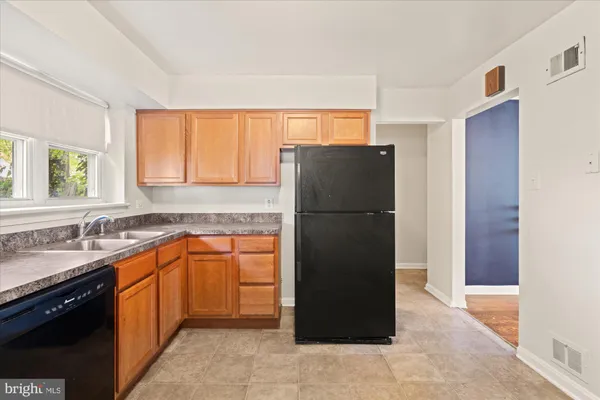 $269,000 | 4102 28th Avenue, Temple Hills, MD 20748