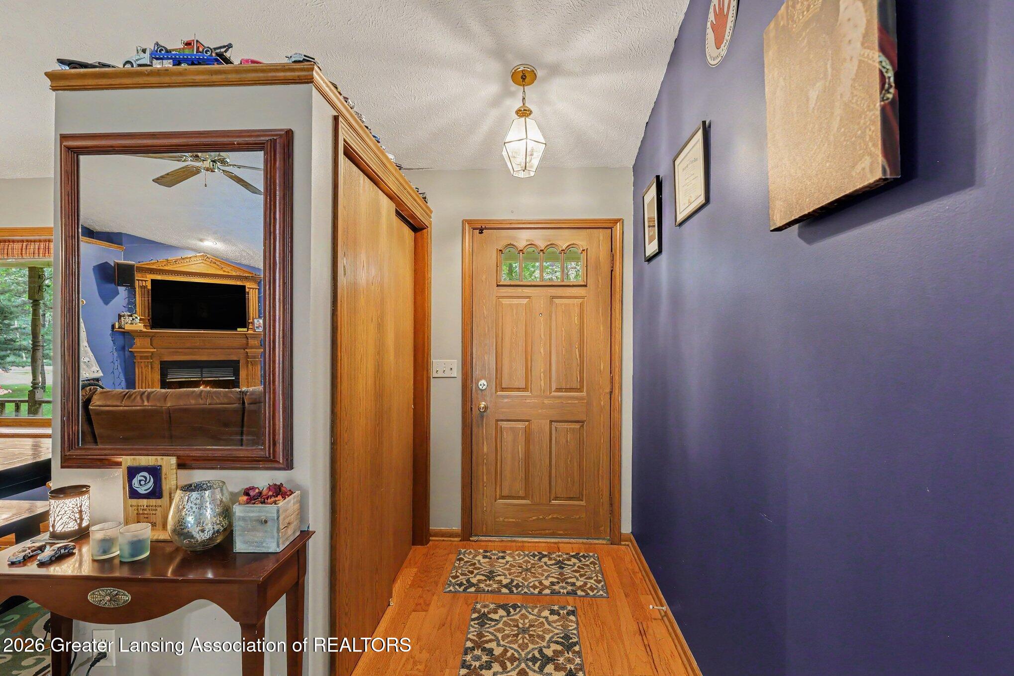 14112 Woodbury Road Haslett, MI 48840 - Photo 5 of 51 004_file_4879