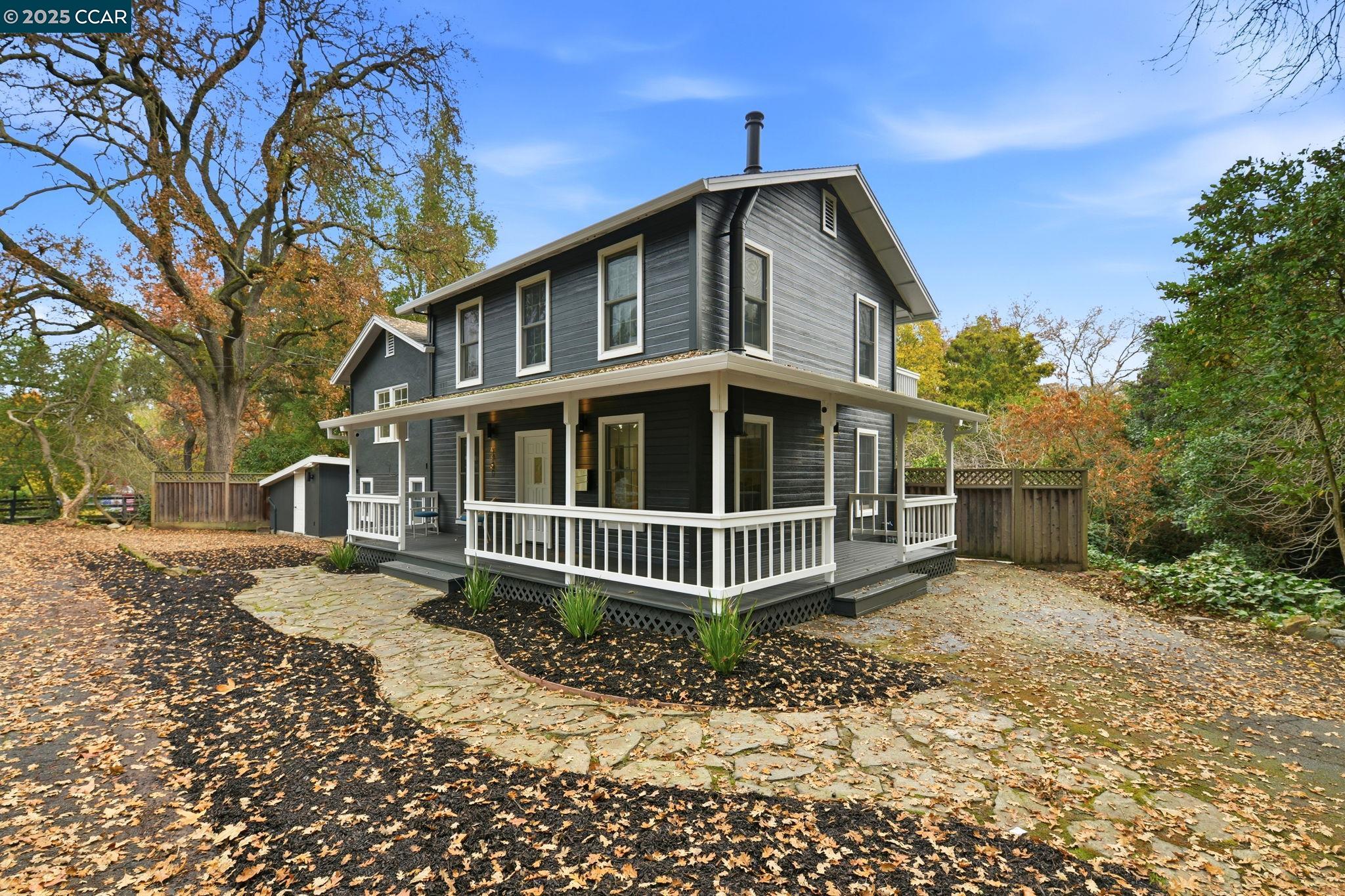 4461 Alhambra Way Martinez, CA 94553 - Photo 2 of 42