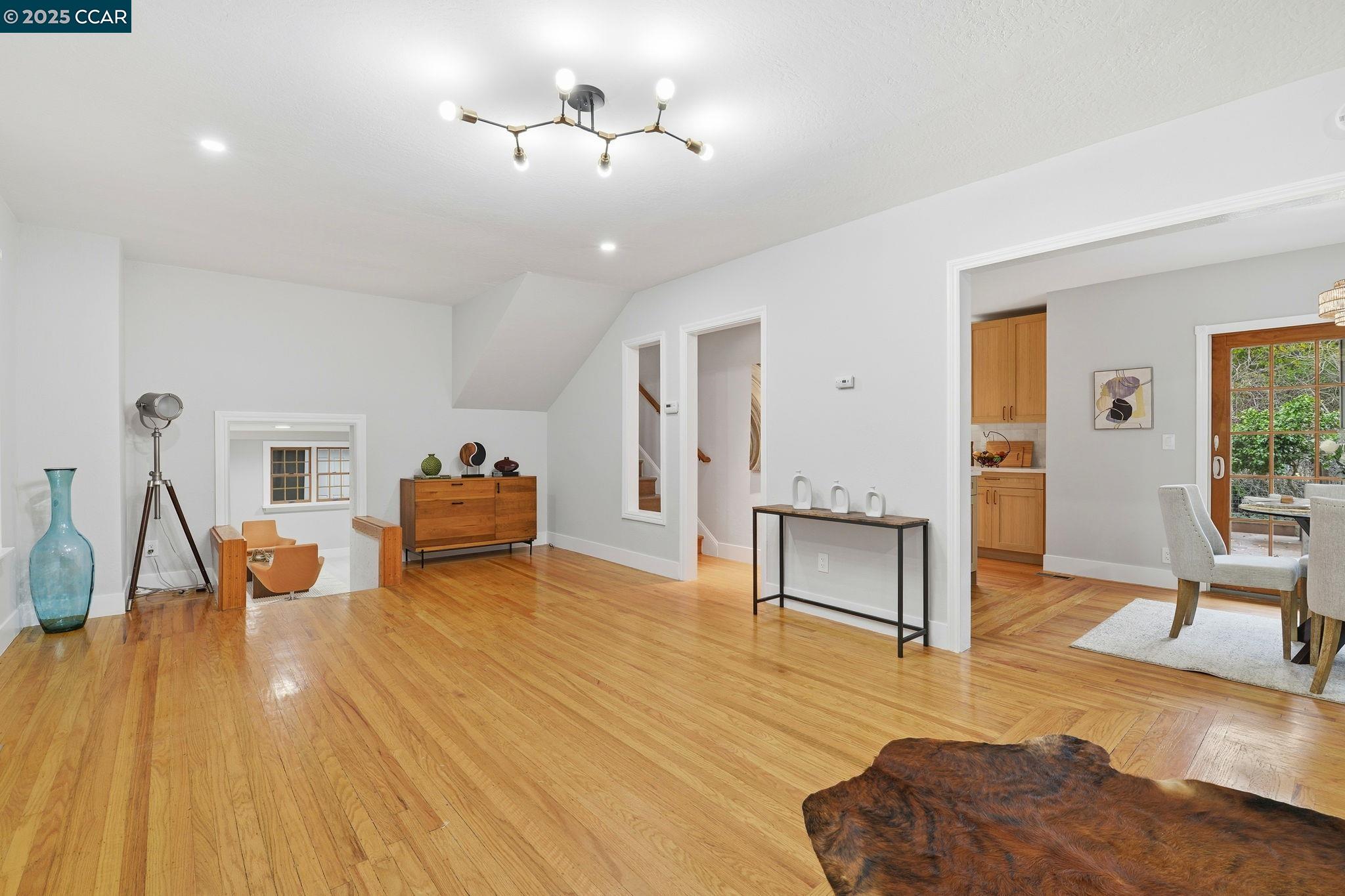 4461 Alhambra Way Martinez, CA 94553 - Photo 5 of 42