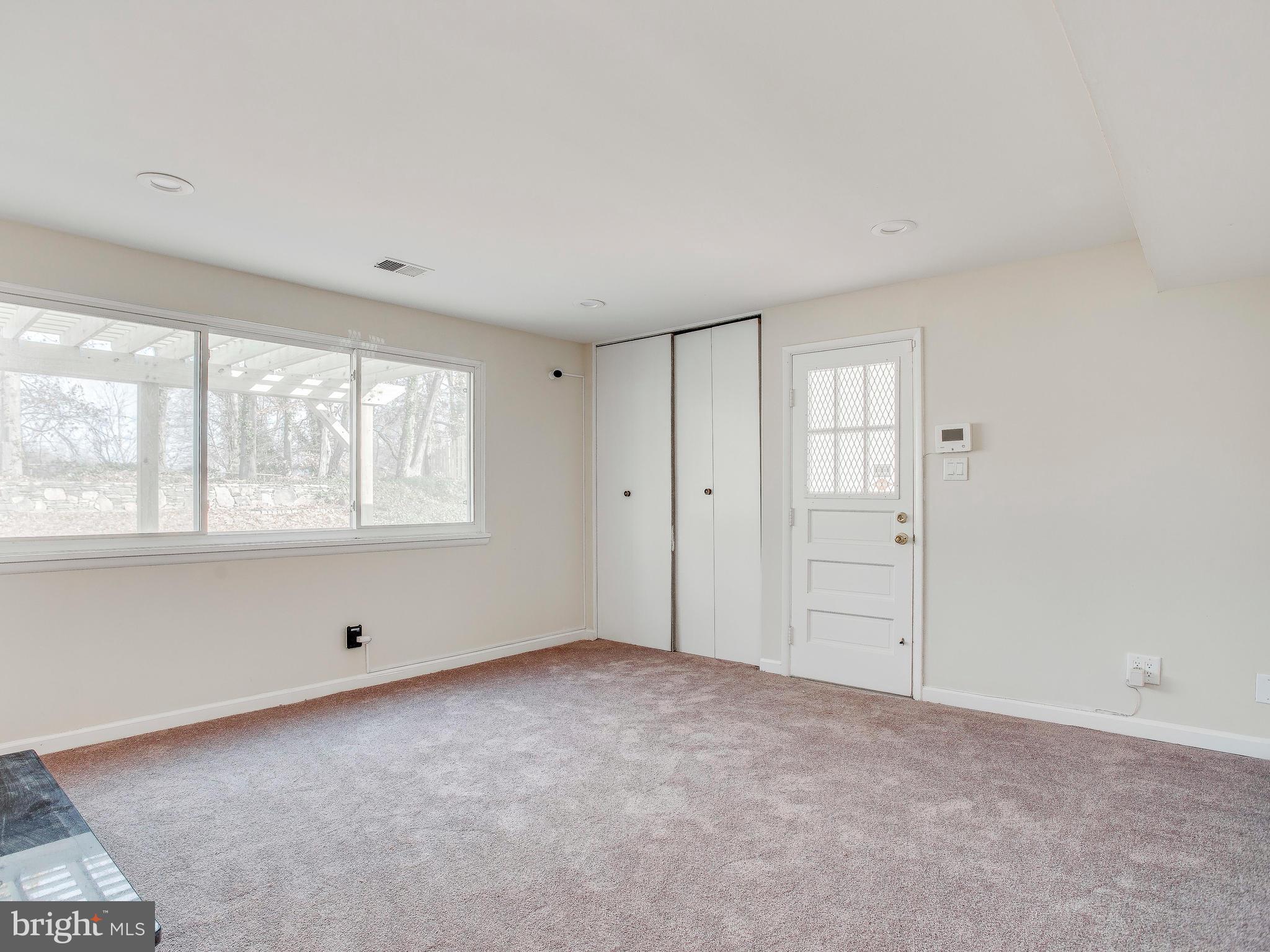 13004 Clarion Road Fort Washington, MD 20744 - Photo 22 of 30 First Floor Family Room