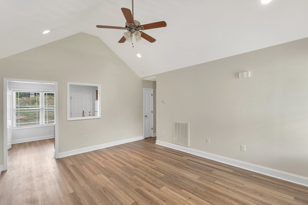 331 Blacksnake Road Pickens, SC 29671 - Photo 5 of 29