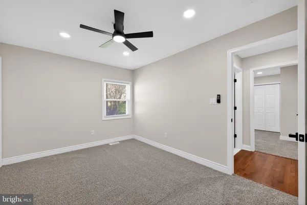 $595,000 | 207 Rolling Green Avenue, New Castle, DE 19720
