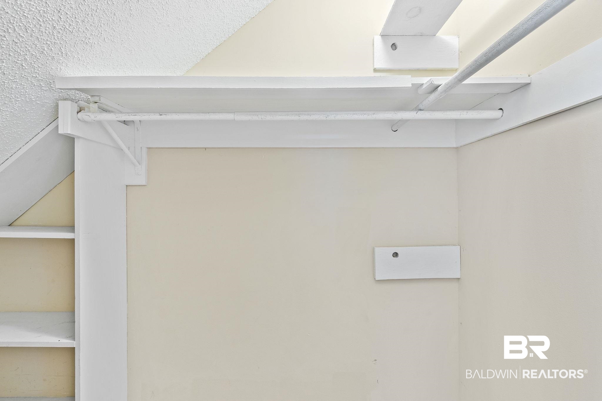 359 Ridgewood Drive Daphne, AL 36526 - Photo 28 of 73 View of interior details