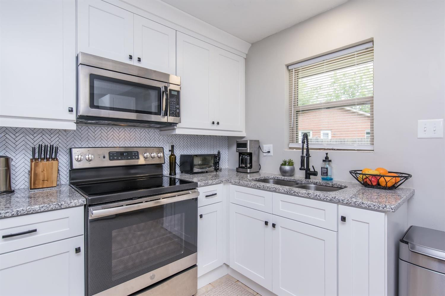 4053 Victoria Way Lexington, KY 40515 - Photo 11 of 37 Photo 11