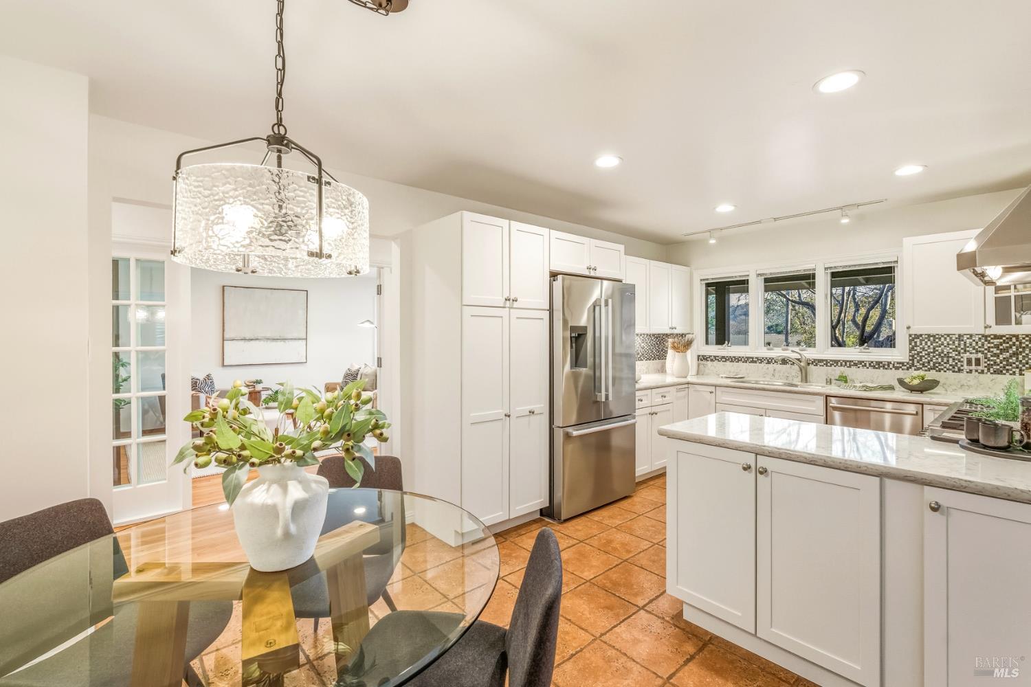 829 Las Pavadas Avenue San Rafael, CA 94903 - Photo 21 of 55 Recessed LED lighting and tile flooring...