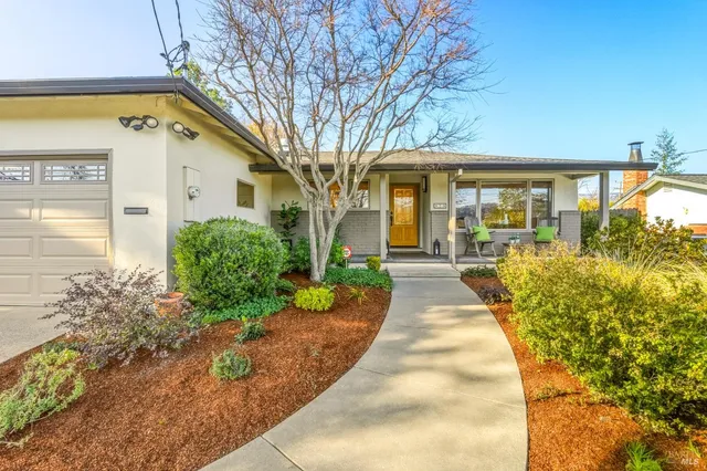 $1,595,000 | 829 Las Pavadas Avenue, San Rafael, CA 94903