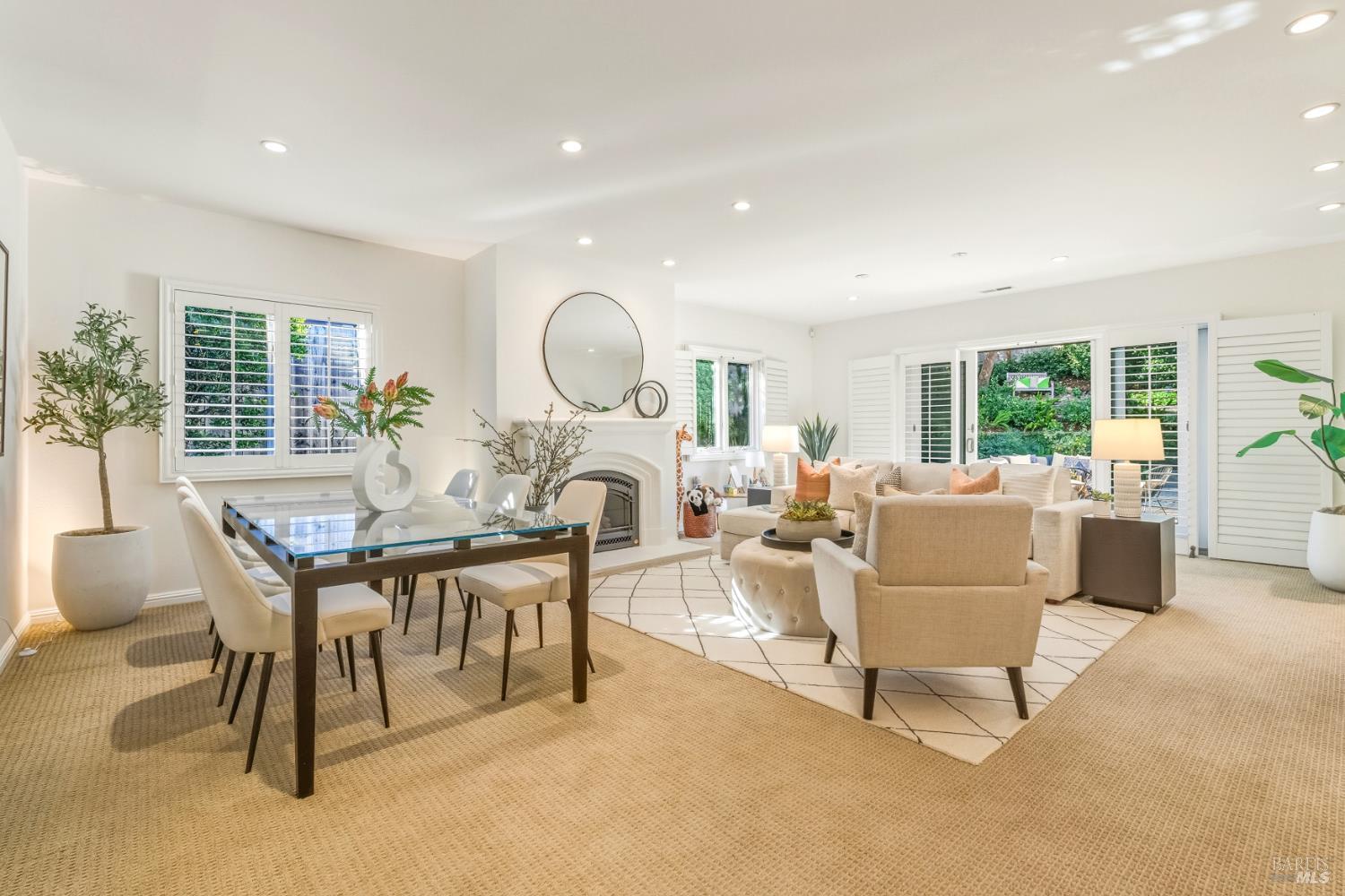 829 Las Pavadas Avenue San Rafael, CA 94903 - Photo 4 of 55 Great Room Living...