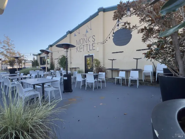 $1,595,000 | 829 Las Pavadas Avenue, San Rafael, CA 94903